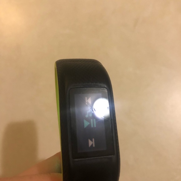 Garmin Vívosport Watch - Picture 14 of 16